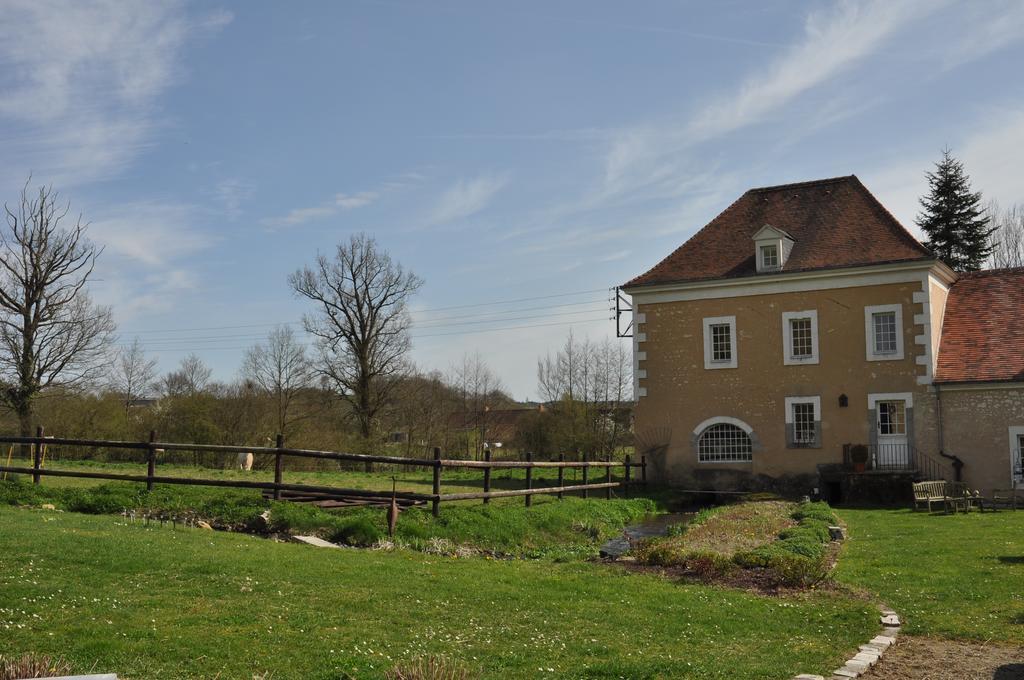 Moulin De Morance Bed and Breakfast Ecommoy Εξωτερικό φωτογραφία